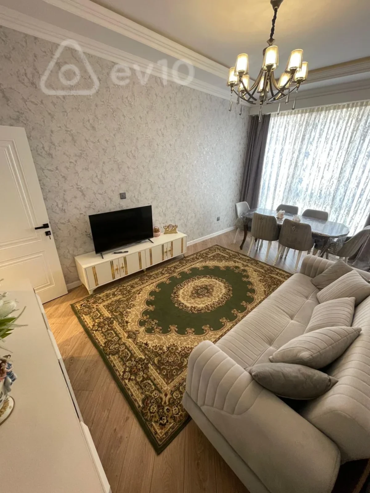 Kirayə verilir 2 otaqlı yeni tikili 50 m²