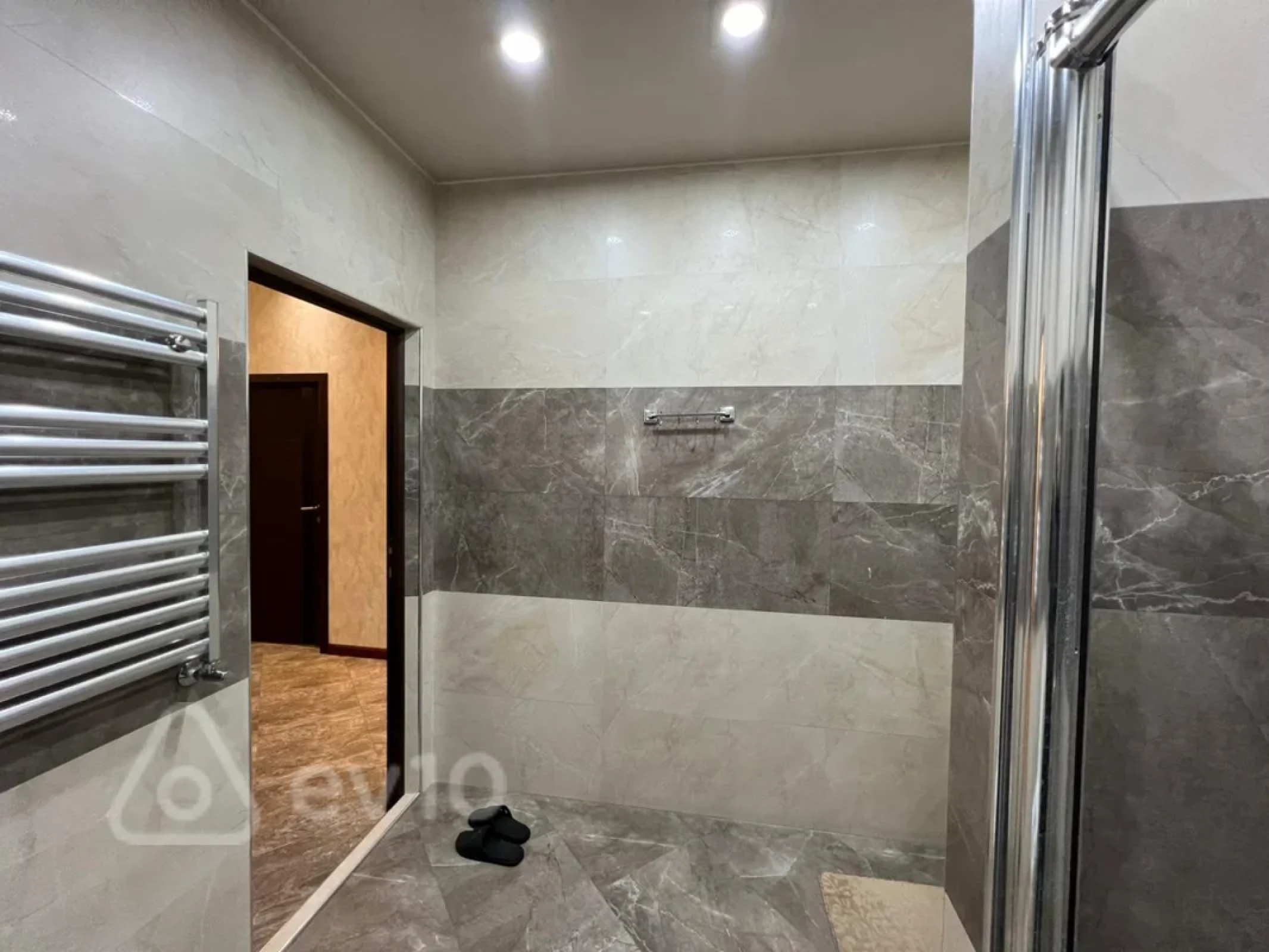 Kirayə verilir 3 otaqlı yeni tikili 145 m²