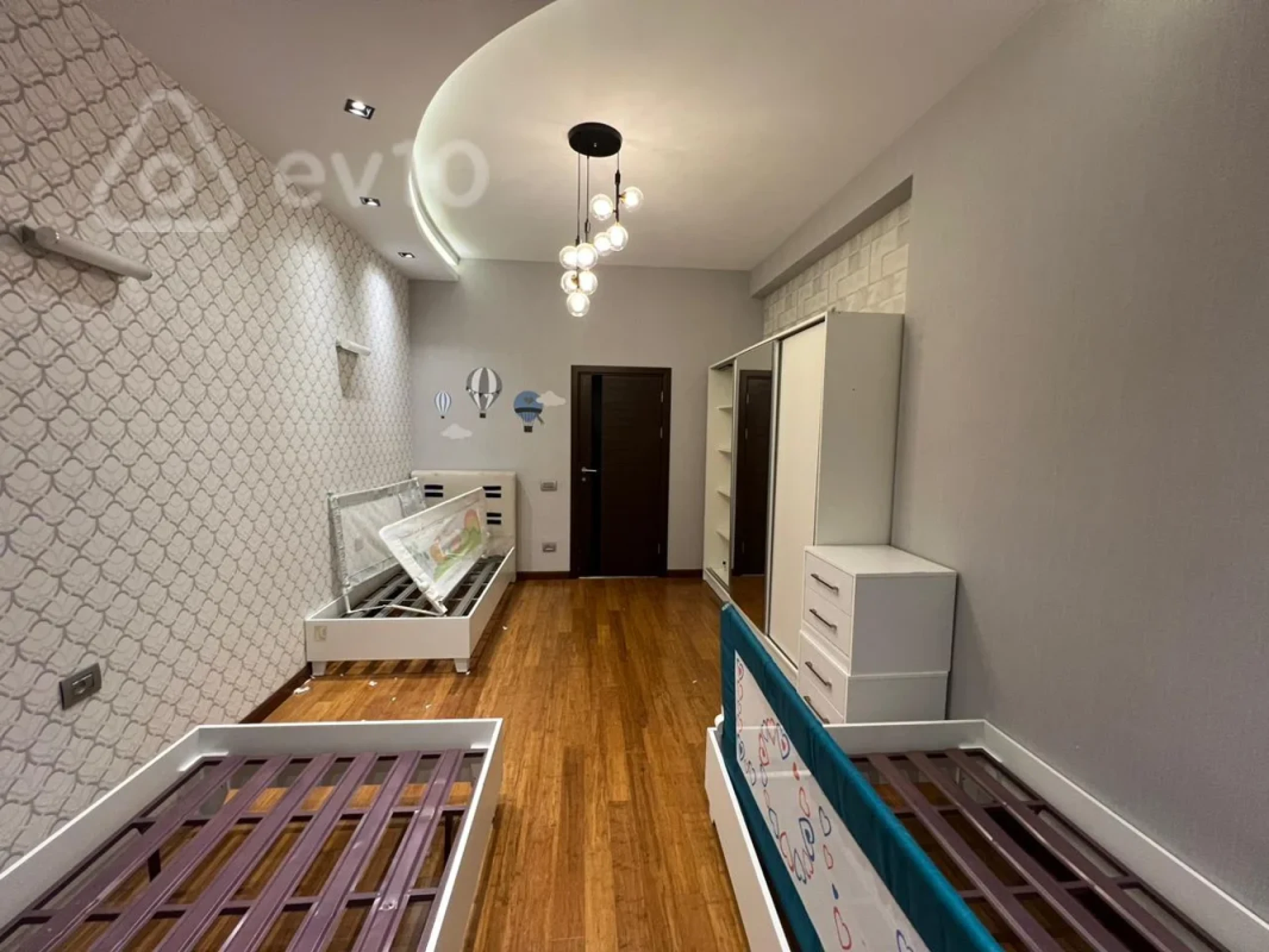 Kirayə verilir 3 otaqlı yeni tikili 145 m²