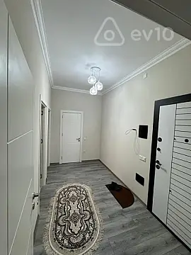 Kirayə verilir 3 otaqlı yeni tikili 95 m²