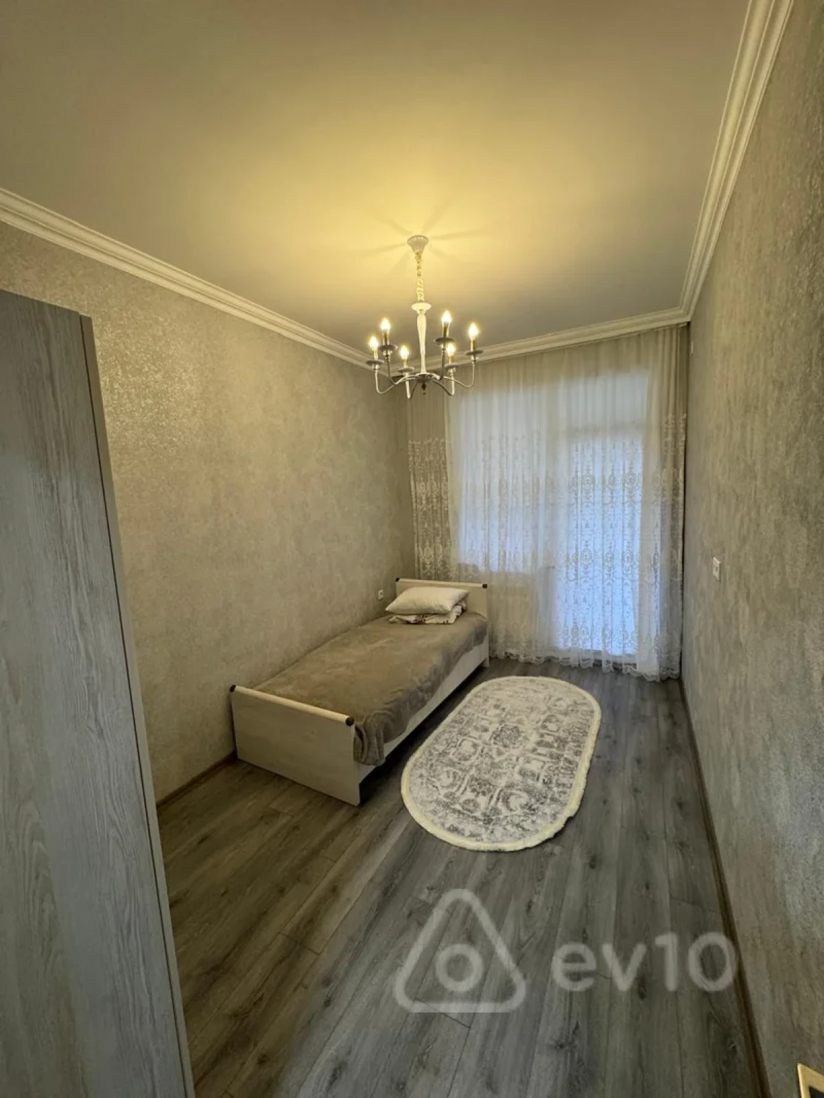 Kirayə verilir 3 otaqlı yeni tikili 95 m²