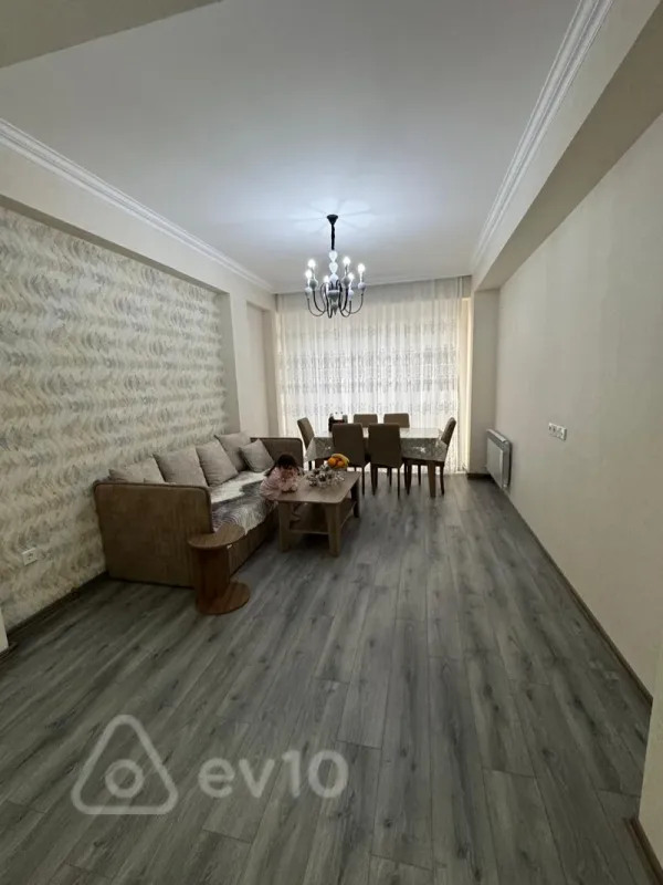 Kirayə verilir 3 otaqlı yeni tikili 95 m²