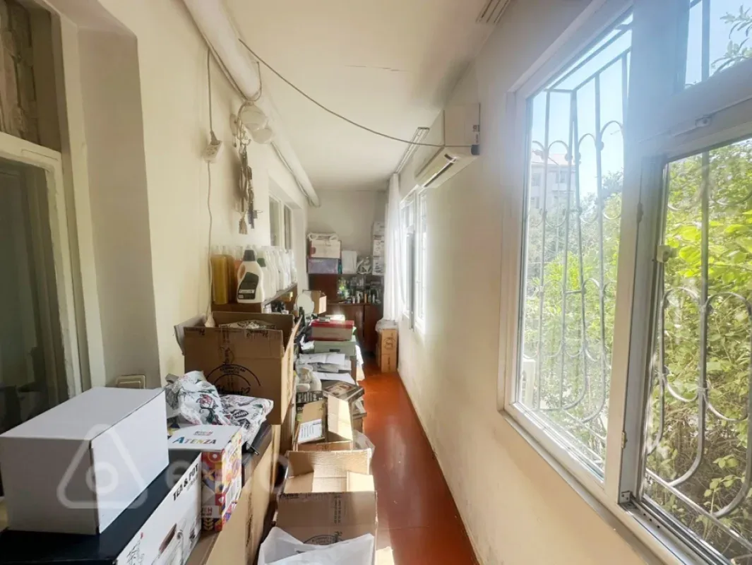 Satılır 3 otaqlı köhnə tikili 90 m²