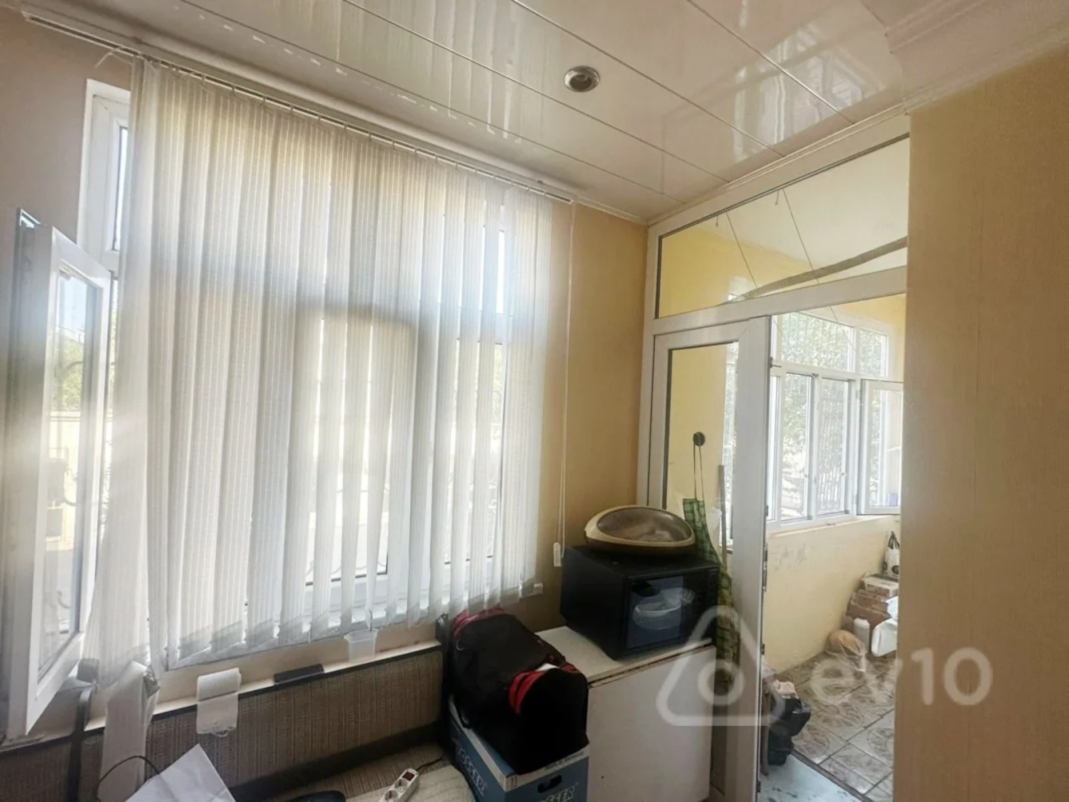 Satılır 3 otaqlı köhnə tikili 90 m²