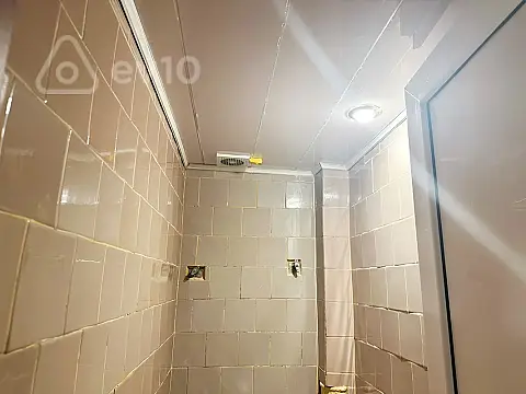 Satılır 3 otaqlı köhnə tikili 90 m²