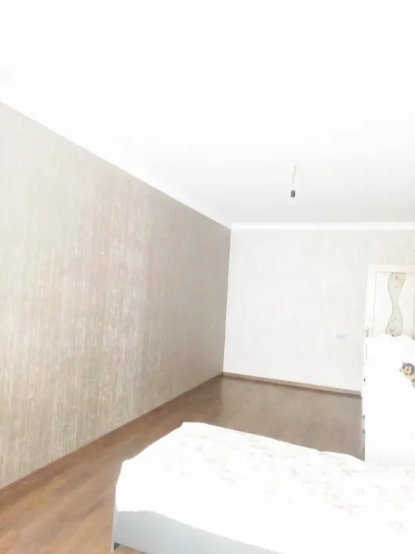 Satılır 4 otaqlı köhnə tikili 120 m²