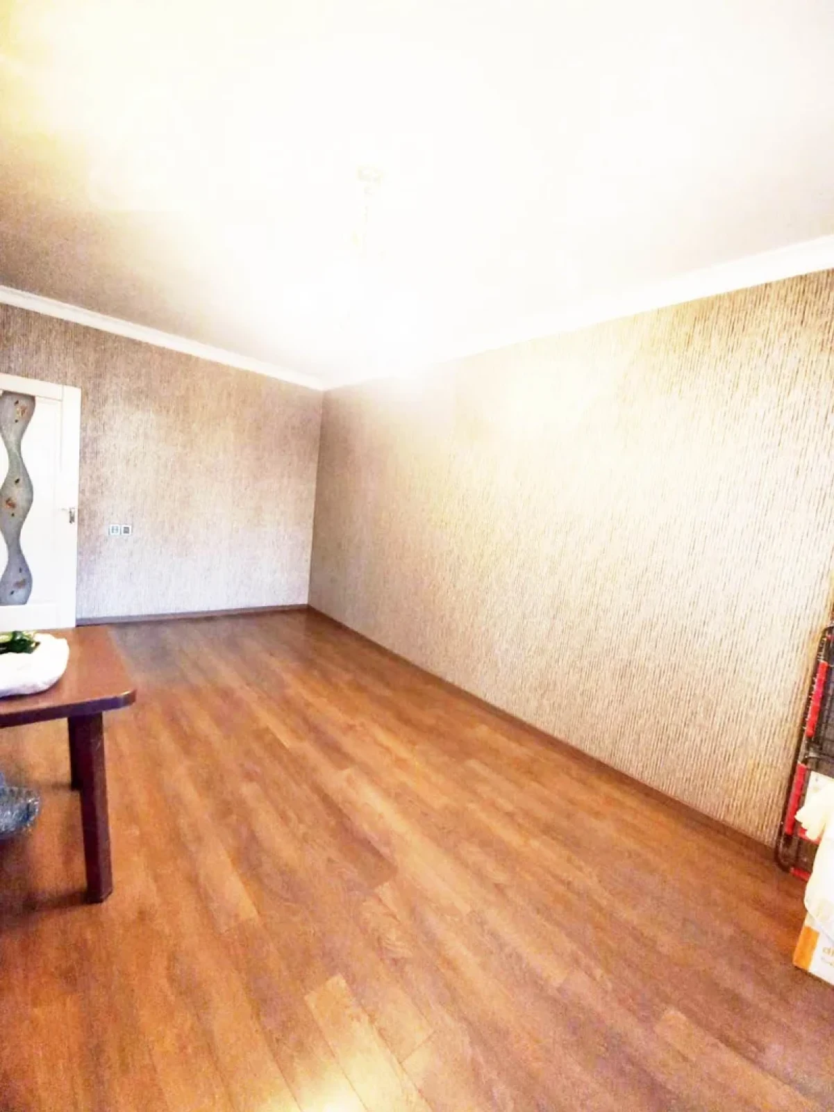 Satılır 4 otaqlı köhnə tikili 120 m²