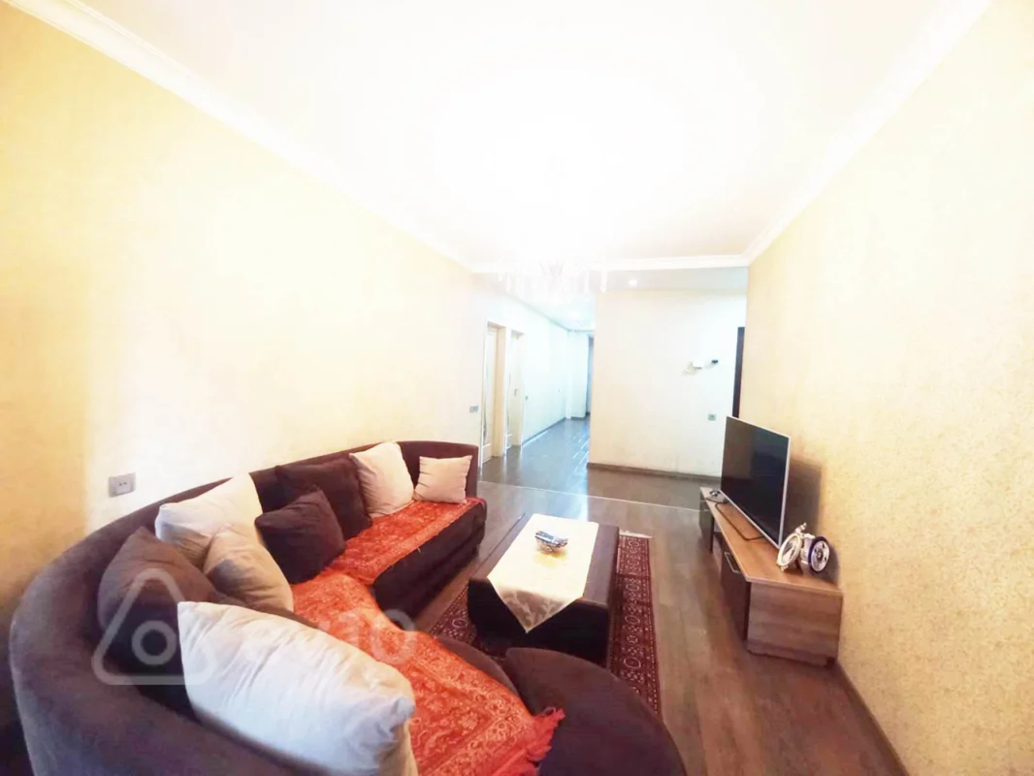 Satılır 4 otaqlı köhnə tikili 120 m²