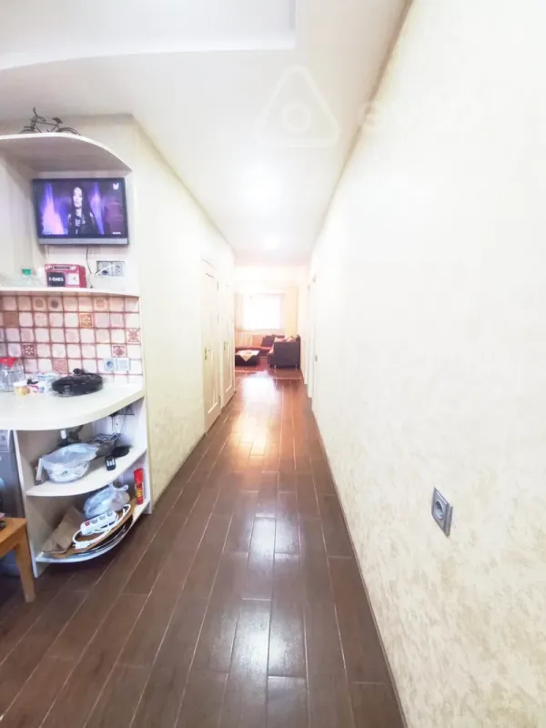 Satılır 4 otaqlı köhnə tikili 120 m²