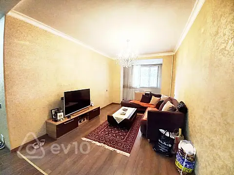 Satılır 4 otaqlı köhnə tikili 120 m² — Bakı, Binəqədi 4 otaq 120.00 m²