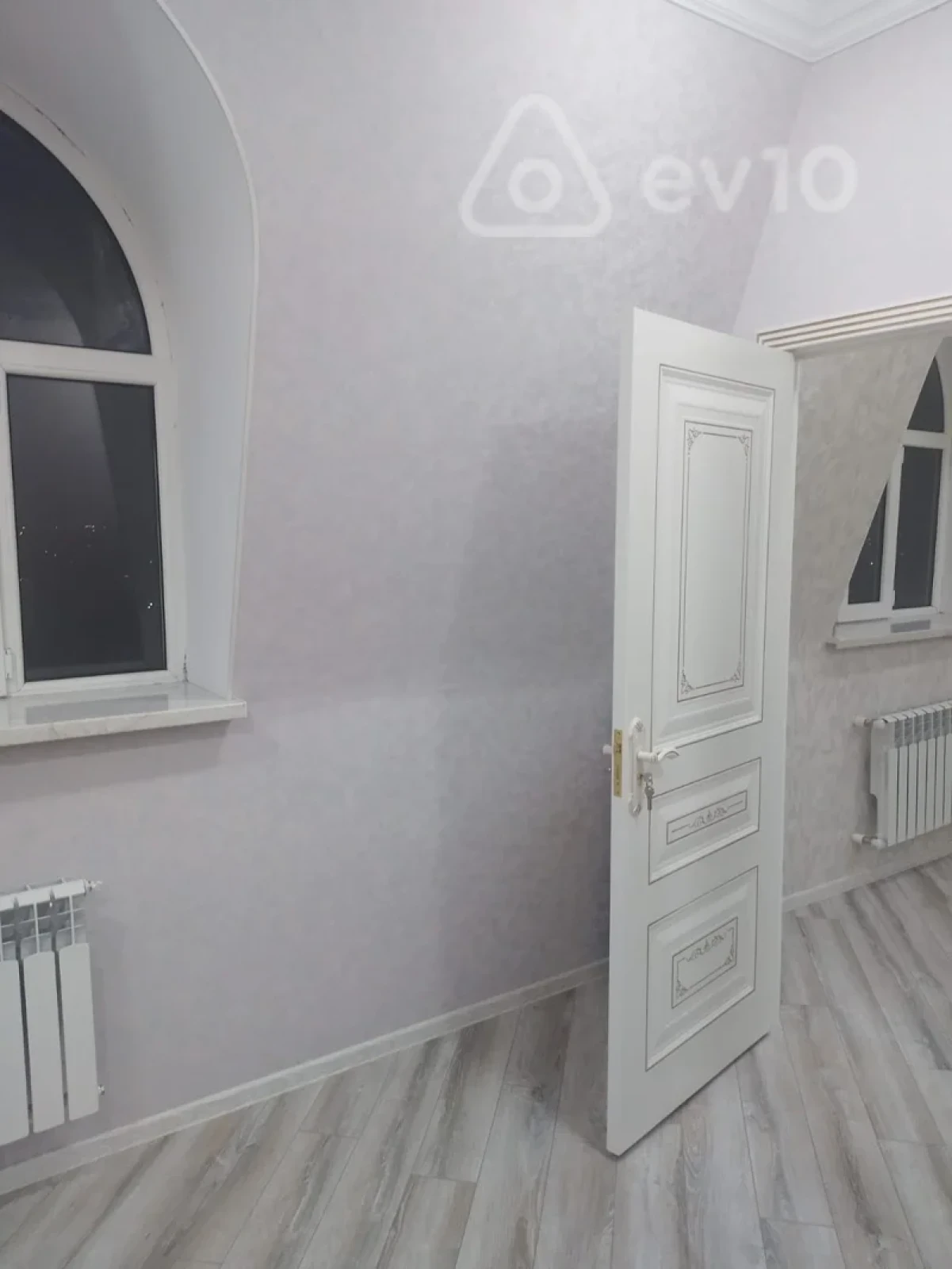 Kirayə verilir 2 otaqlı yeni tikili 60 m²
