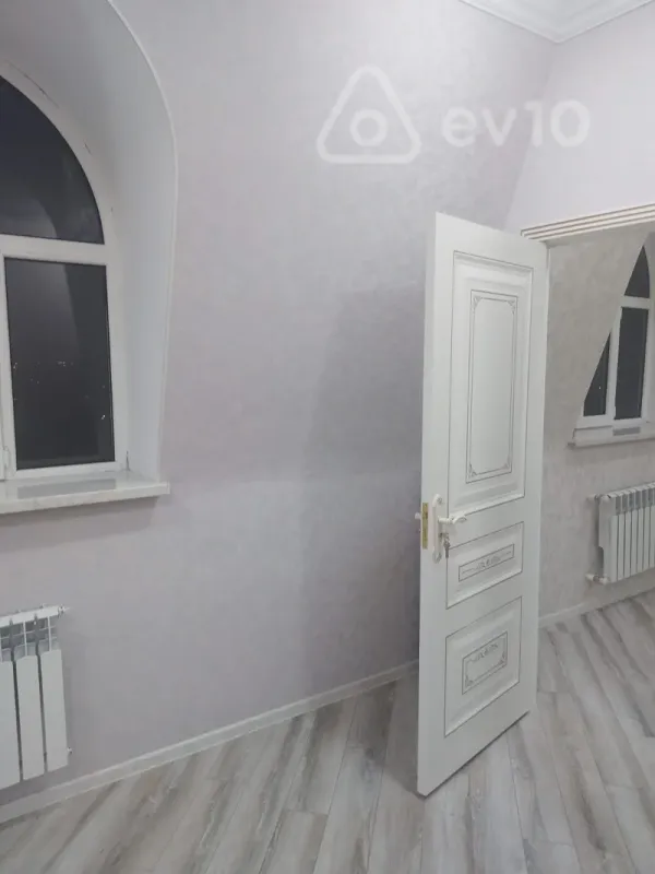 Kirayə verilir 2 otaqlı yeni tikili 60 m²