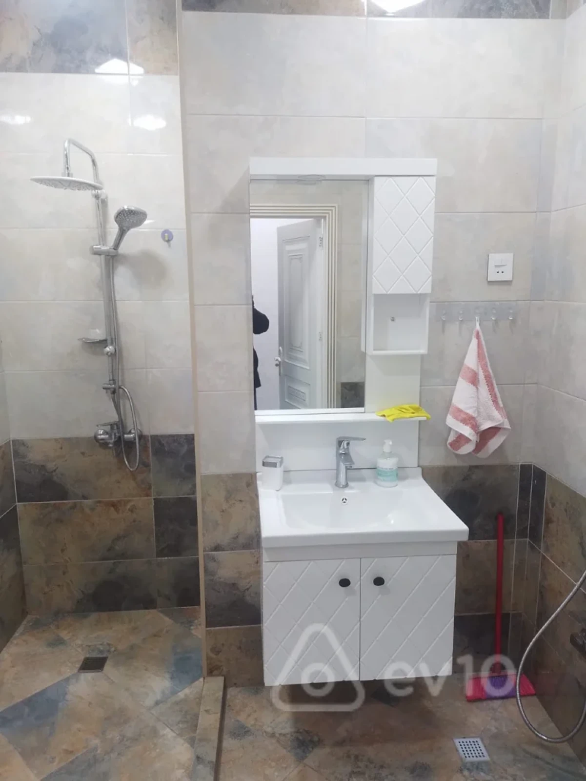 Kirayə verilir 2 otaqlı yeni tikili 60 m²