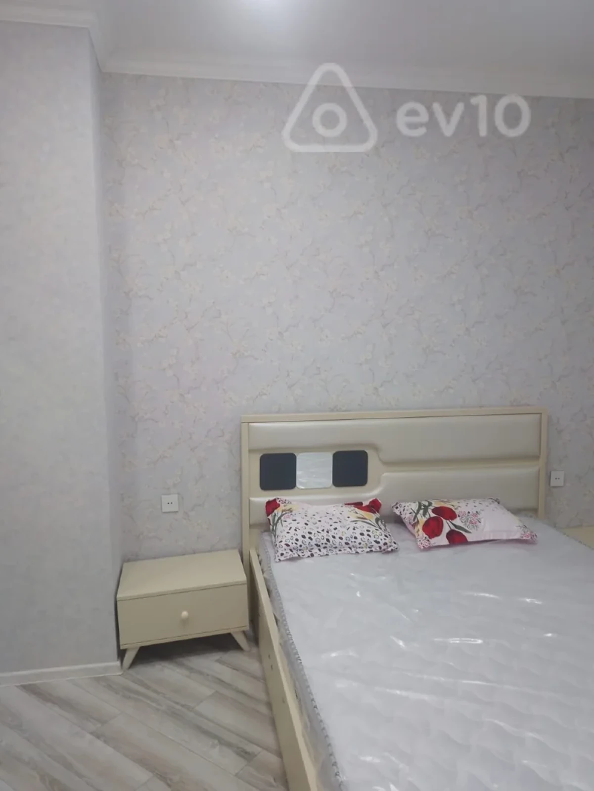 Kirayə verilir 2 otaqlı yeni tikili 60 m²