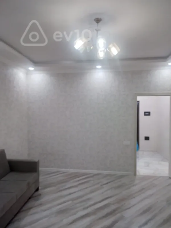 Kirayə verilir 2 otaqlı yeni tikili 60 m²