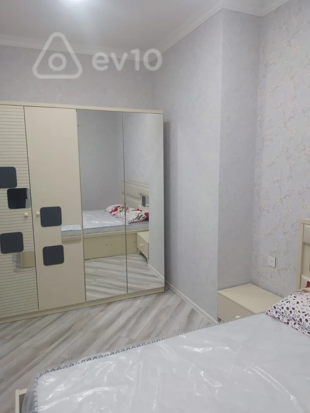 Kirayə verilir 2 otaqlı yeni tikili 60 m²
