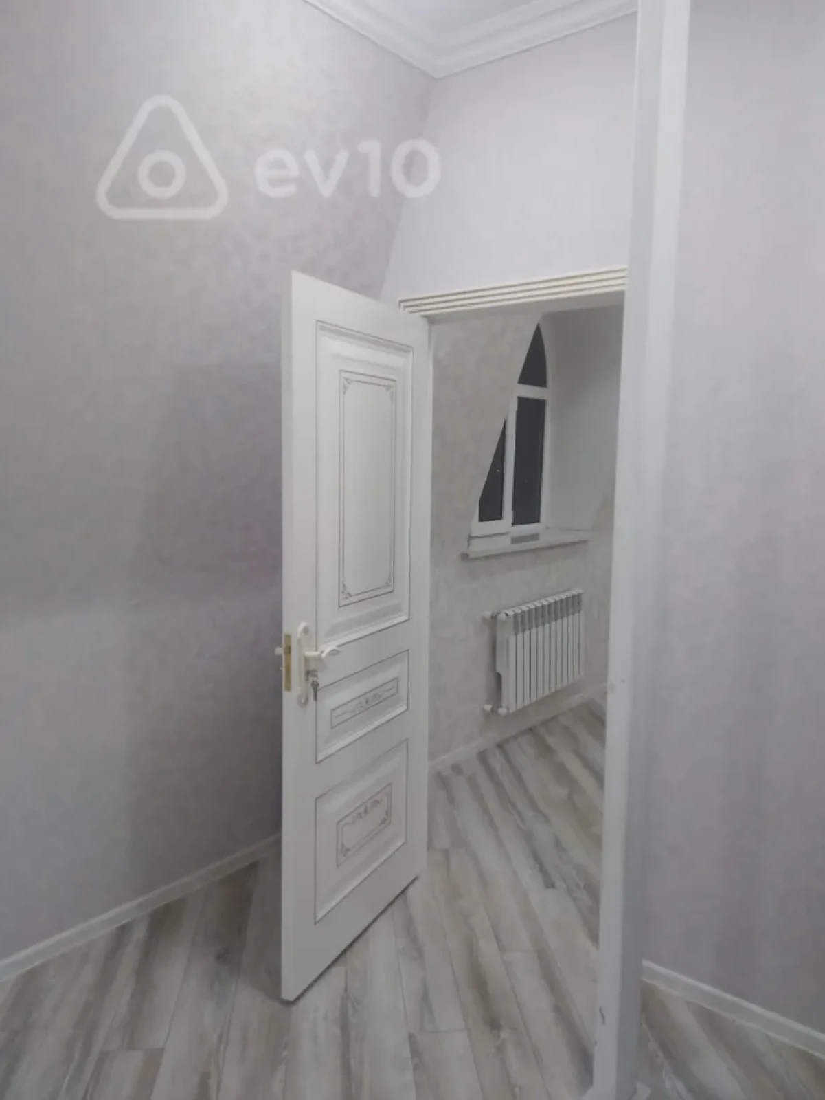 Kirayə verilir 2 otaqlı yeni tikili 60 m²