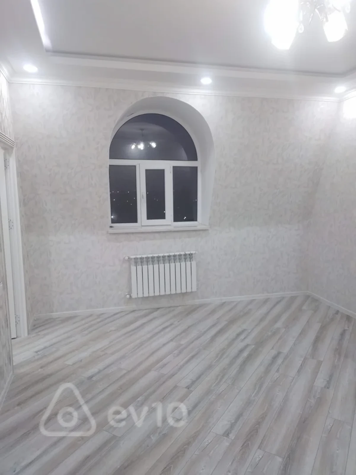 Kirayə verilir 2 otaqlı yeni tikili 60 m²