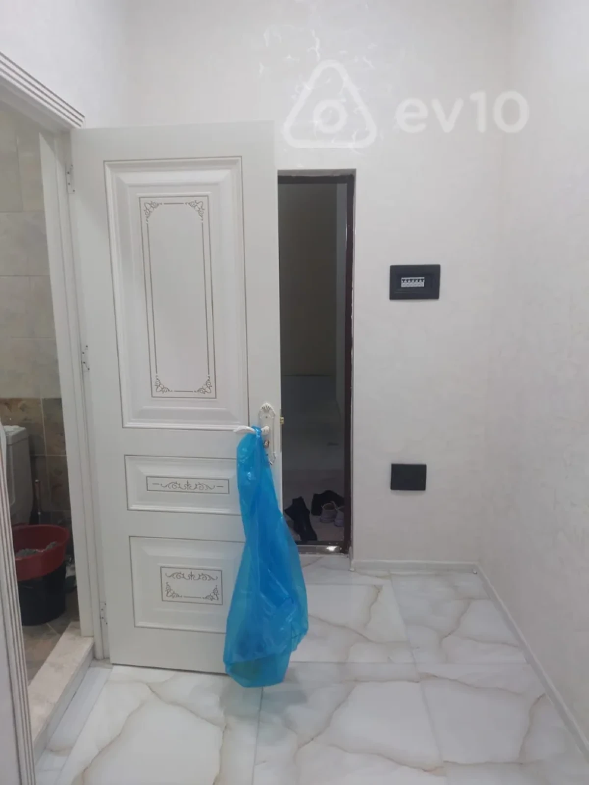 Kirayə verilir 2 otaqlı yeni tikili 60 m²