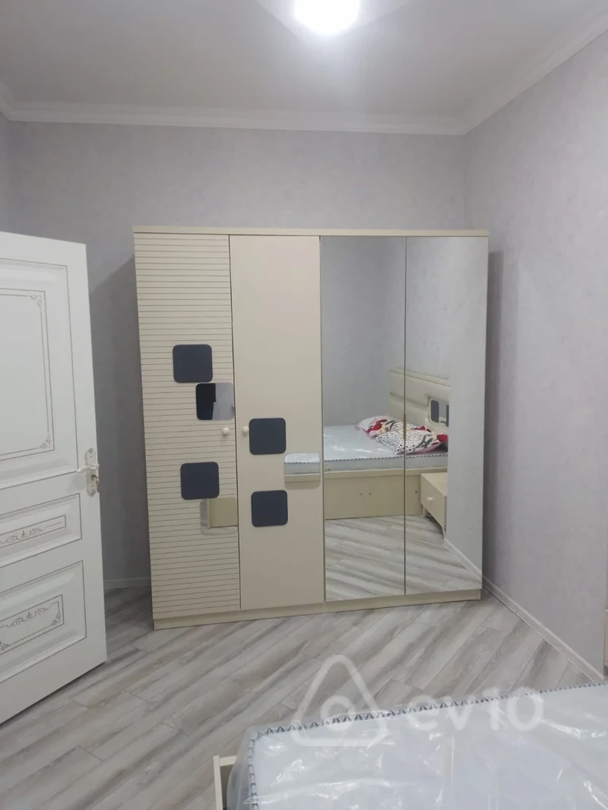 Kirayə verilir 2 otaqlı yeni tikili 60 m²