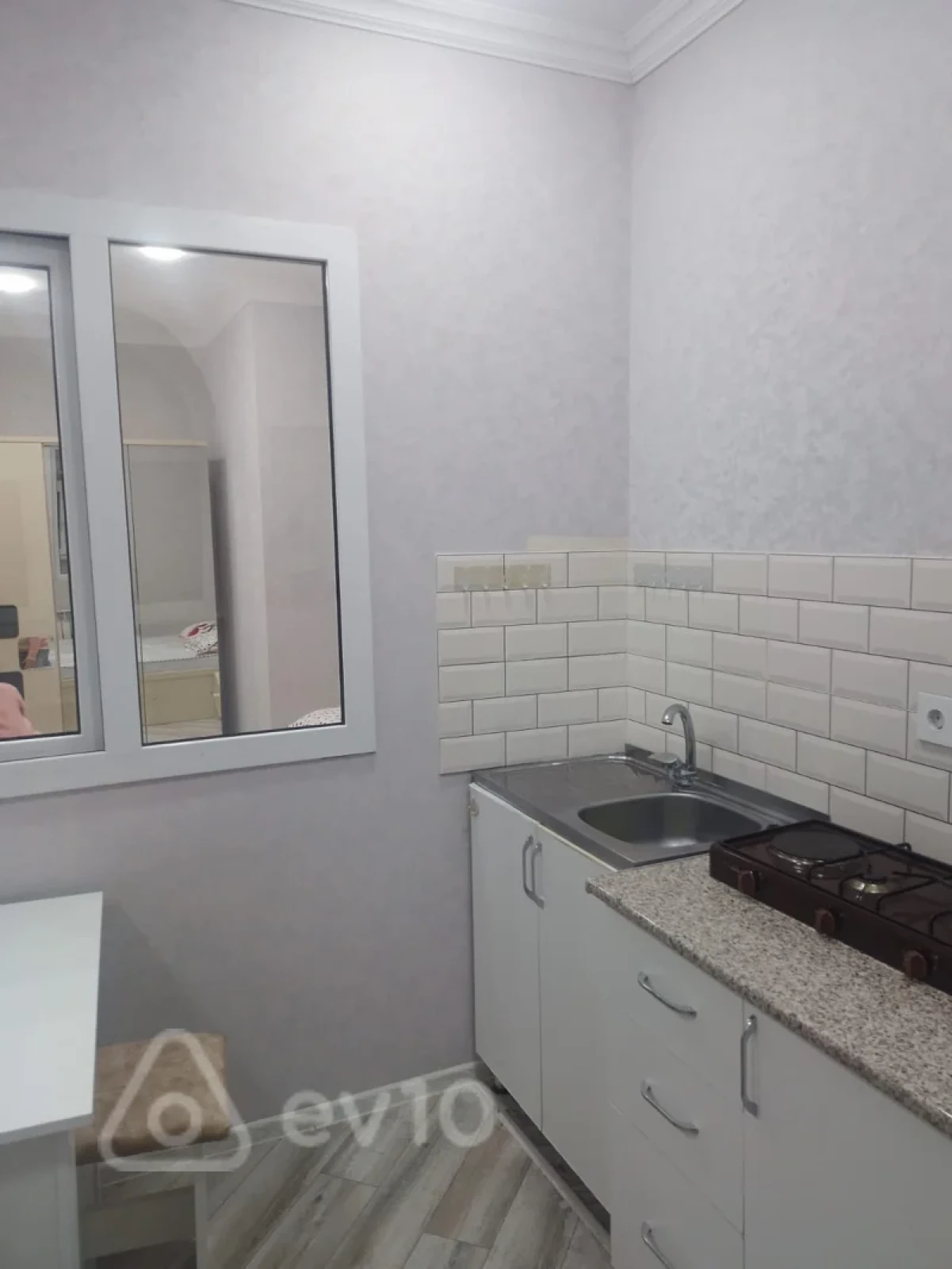 Kirayə verilir 2 otaqlı yeni tikili 60 m²