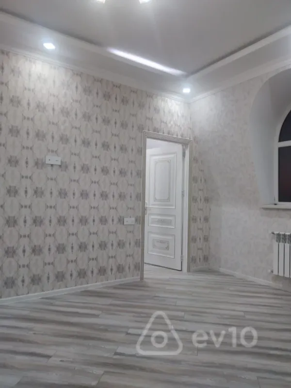 Kirayə verilir 2 otaqlı yeni tikili 60 m²