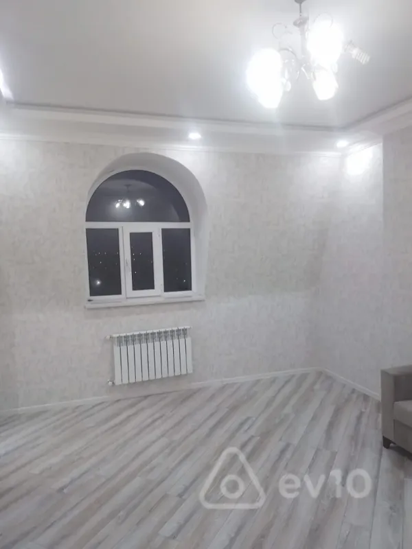 Kirayə verilir 2 otaqlı yeni tikili 60 m²