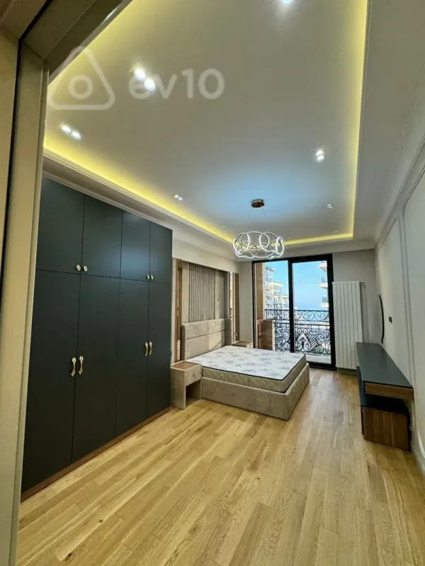 Kirayə verilir 3 otaqlı yeni tikili 110 m²