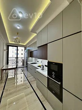 Kirayə verilir 3 otaqlı yeni tikili 110 m²