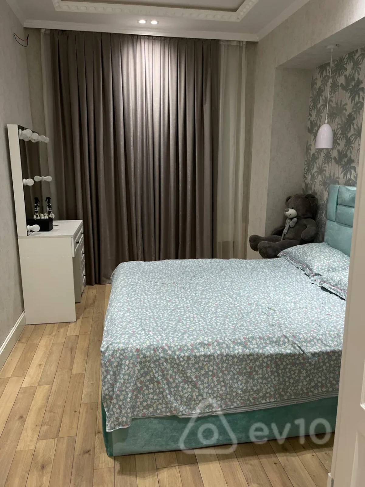 Kirayə verilir 3 otaqlı yeni tikili 110 m²