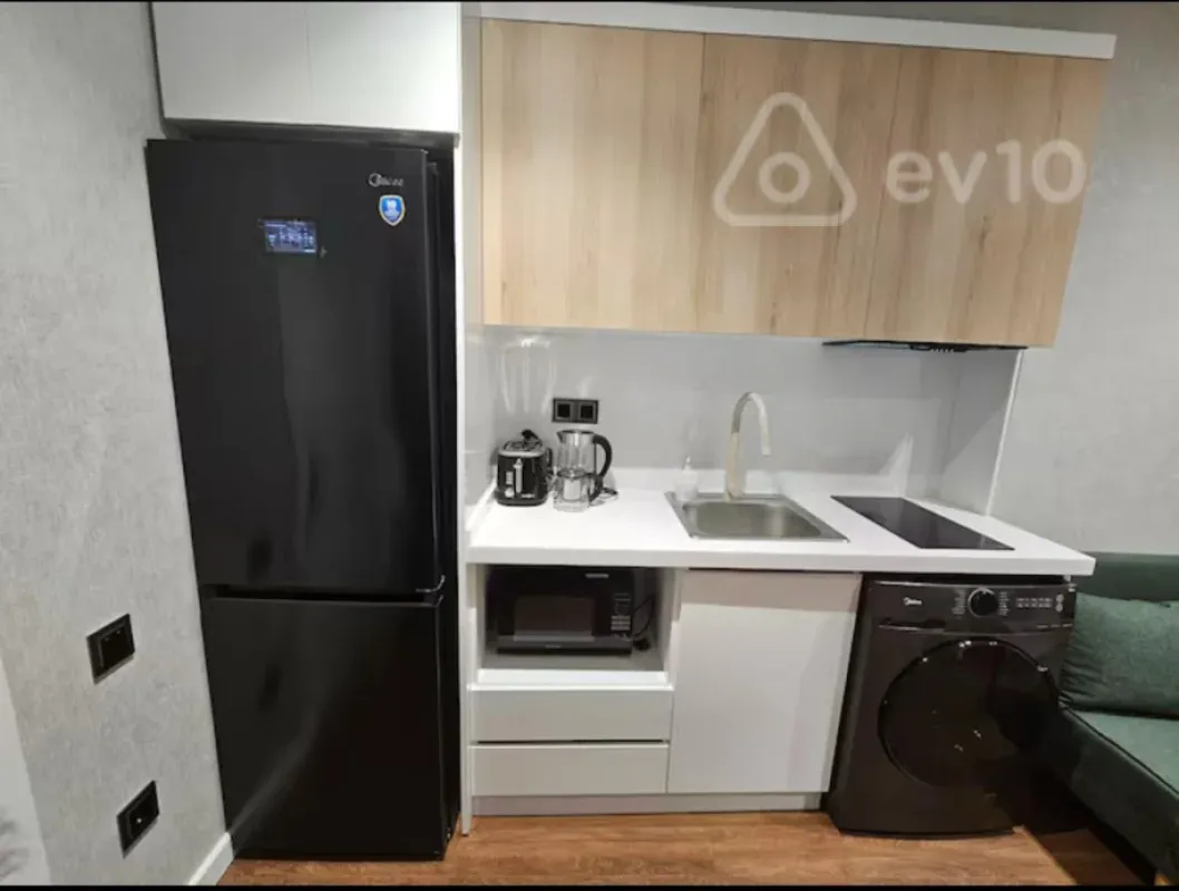 Satılır 2 otaqlı köhnə tikili 45 m²