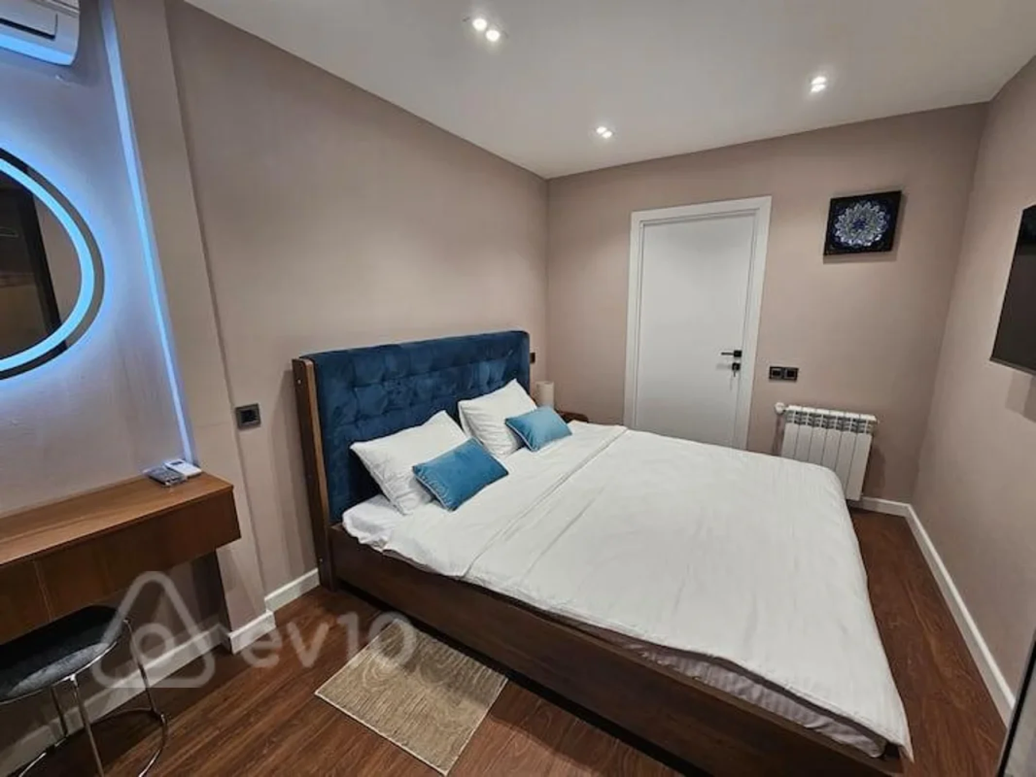 Satılır 2 otaqlı köhnə tikili 45 m²