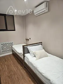 Satılır 2 otaqlı köhnə tikili 45 m²