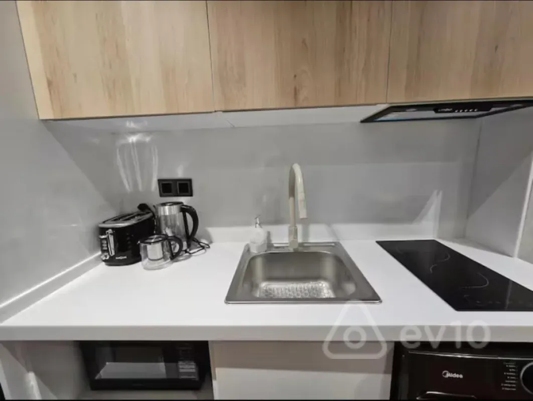 Satılır 2 otaqlı köhnə tikili 45 m²