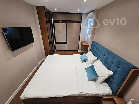 Satılır 2 otaqlı köhnə tikili 45 m²