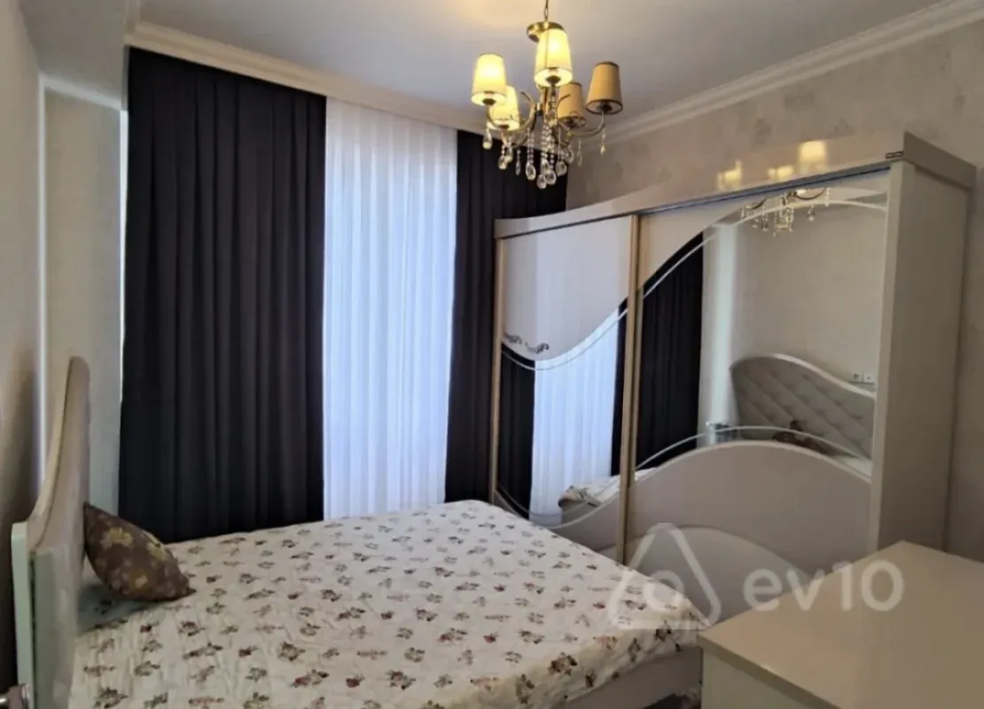 Kirayə verilir 3 otaqlı yeni tikili 100 m²