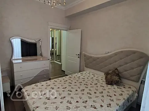 Kirayə verilir 3 otaqlı yeni tikili 100 m²