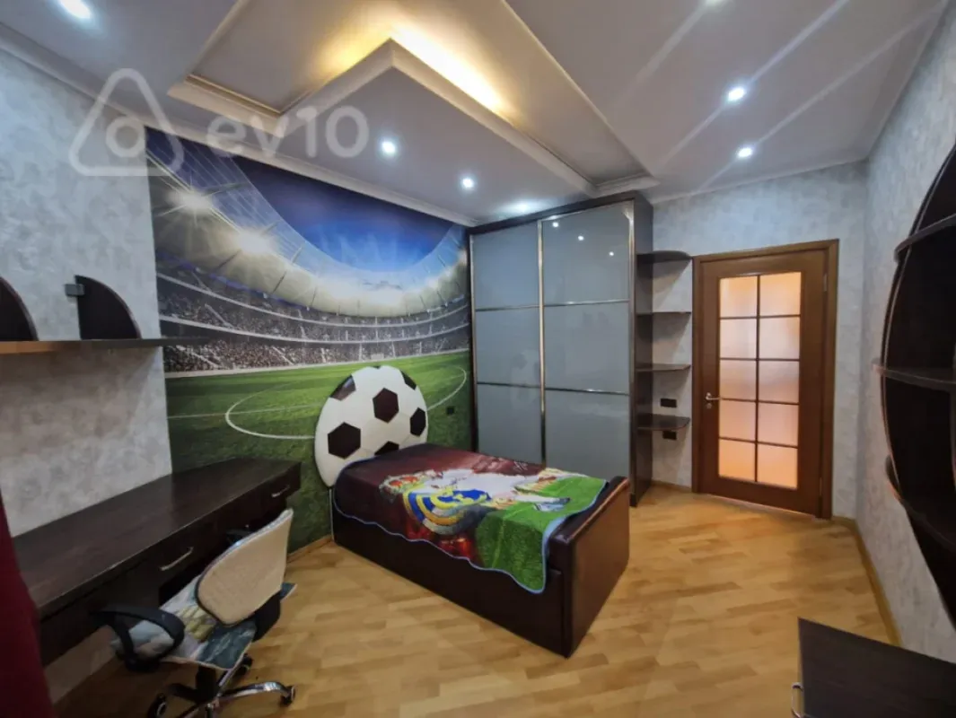 Satılır 4 otaqlı yeni tikili 176 m²