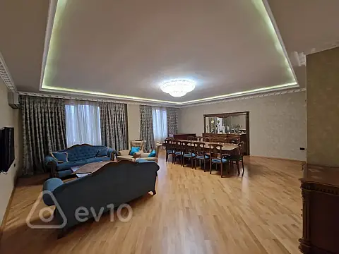 Satılır 4 otaqlı yeni tikili 176 m²