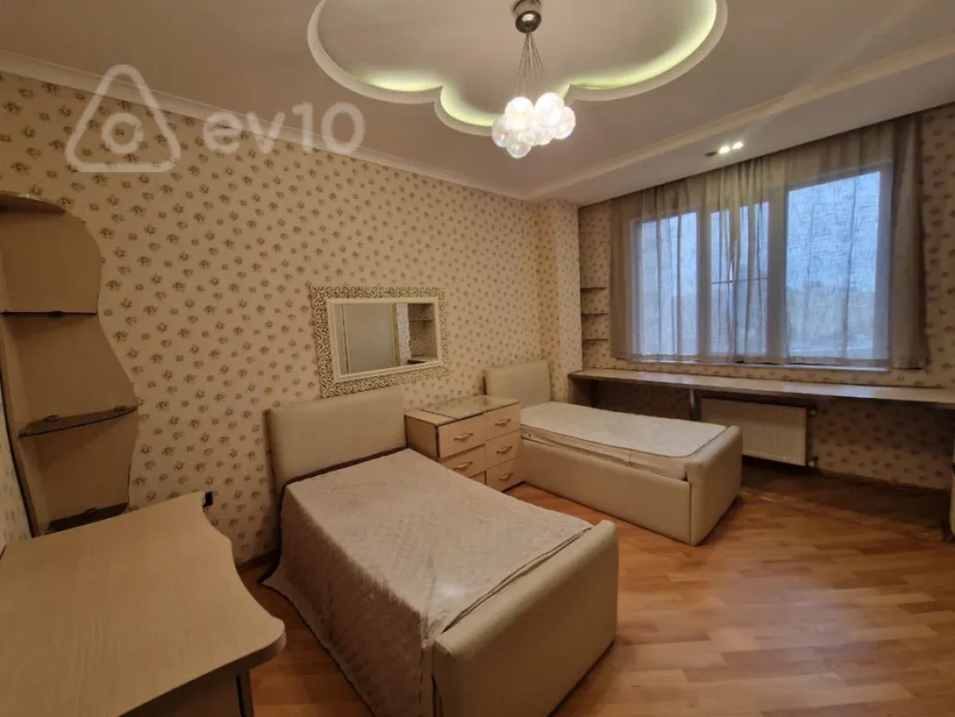 Satılır 4 otaqlı yeni tikili 176 m²