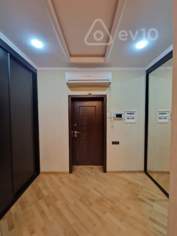 Satılır 4 otaqlı yeni tikili 176 m²