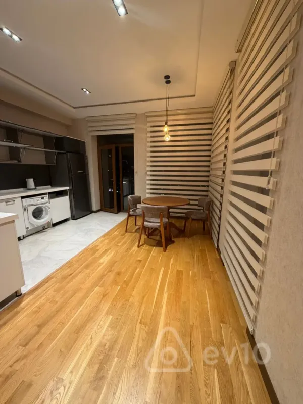 Kirayə verilir 2 otaqlı yeni tikili 85 m²