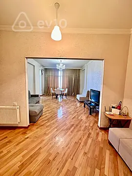 Kirayə verilir 2 otaqlı yeni tikili 84 m²