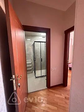 Kirayə verilir 2 otaqlı yeni tikili 84 m²