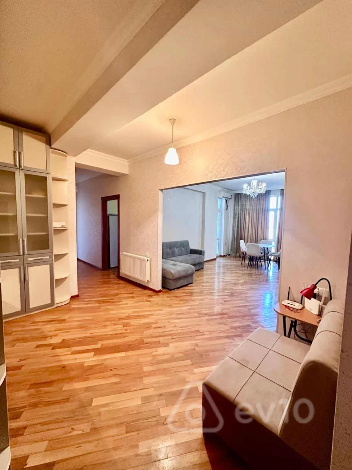Kirayə verilir 2 otaqlı yeni tikili 84 m²