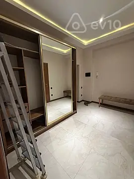 Kirayə verilir 2 otaqlı yeni tikili 85 m²