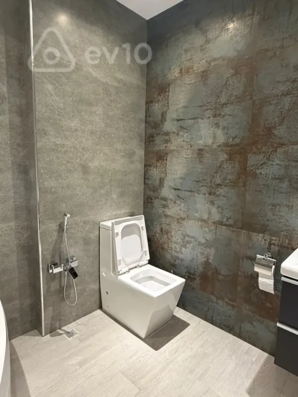 Kirayə verilir 2 otaqlı yeni tikili 85 m²