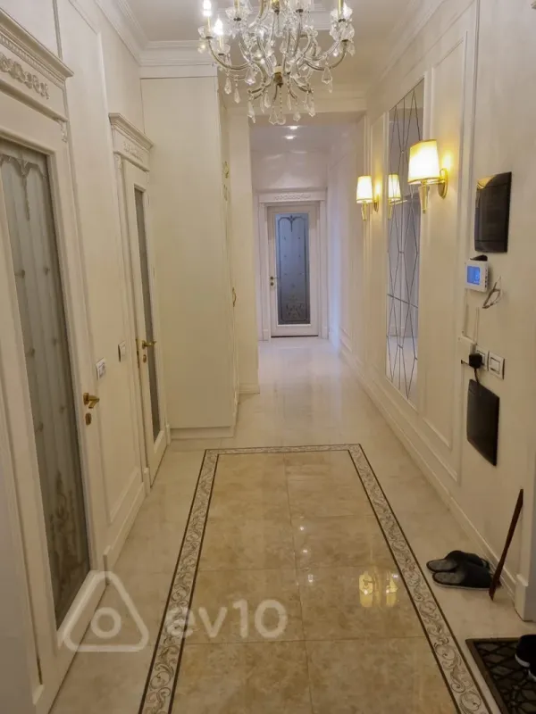 Satılır 2 otaqlı yeni tikili 92 m²