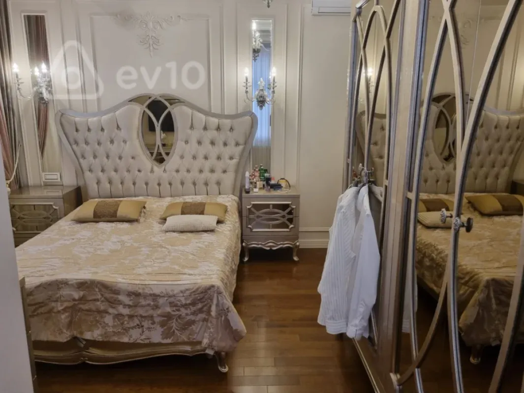 Satılır 2 otaqlı yeni tikili 92 m²