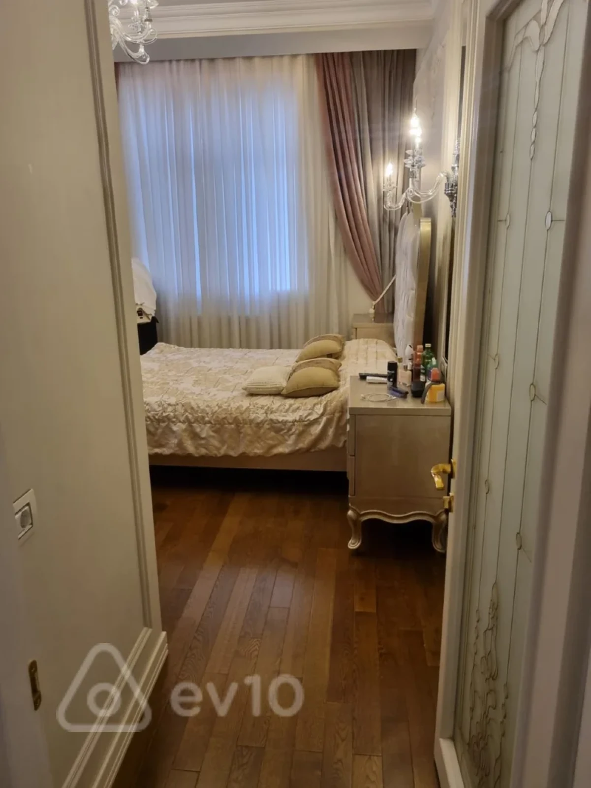 Satılır 2 otaqlı yeni tikili 92 m²